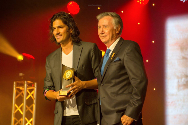 Hugo Salazar, Premio Latino de Oro al Mejor Cantante Masculino 2017